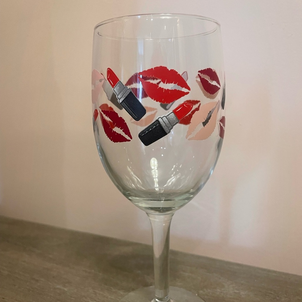 💋💄2000s lipstick kisses glam wine glass💋 🍷